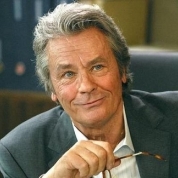 Alain Delon a ajuns la spital
