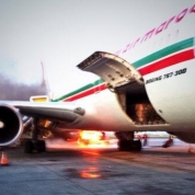 Avion evacuat de urgenţă în urma unui incendiu pe aeroportul din Montreal