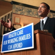 Obama şi-a cerut scuze în faţa naţiunii pentru reforma radicală în domeniul sănătăţii