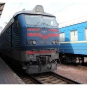 ACCIDENT grav în Ucraina: Cel puţin 12 morţi, după ce un tren a intrat într-un autobuz