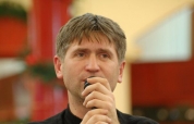 Cristian Pomohaci a fost dat afară din preoţie