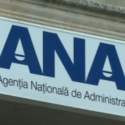 Românii care pleacă din ţară riscă amenzi între 50 şi 100 de lei dacă nu anunţă ANAF-ul