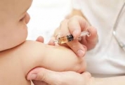 Ministrul Sănătăţii, Florian Bodog, despre legea vaccinării: Nu amendăm părinţii care refuză imunizarea